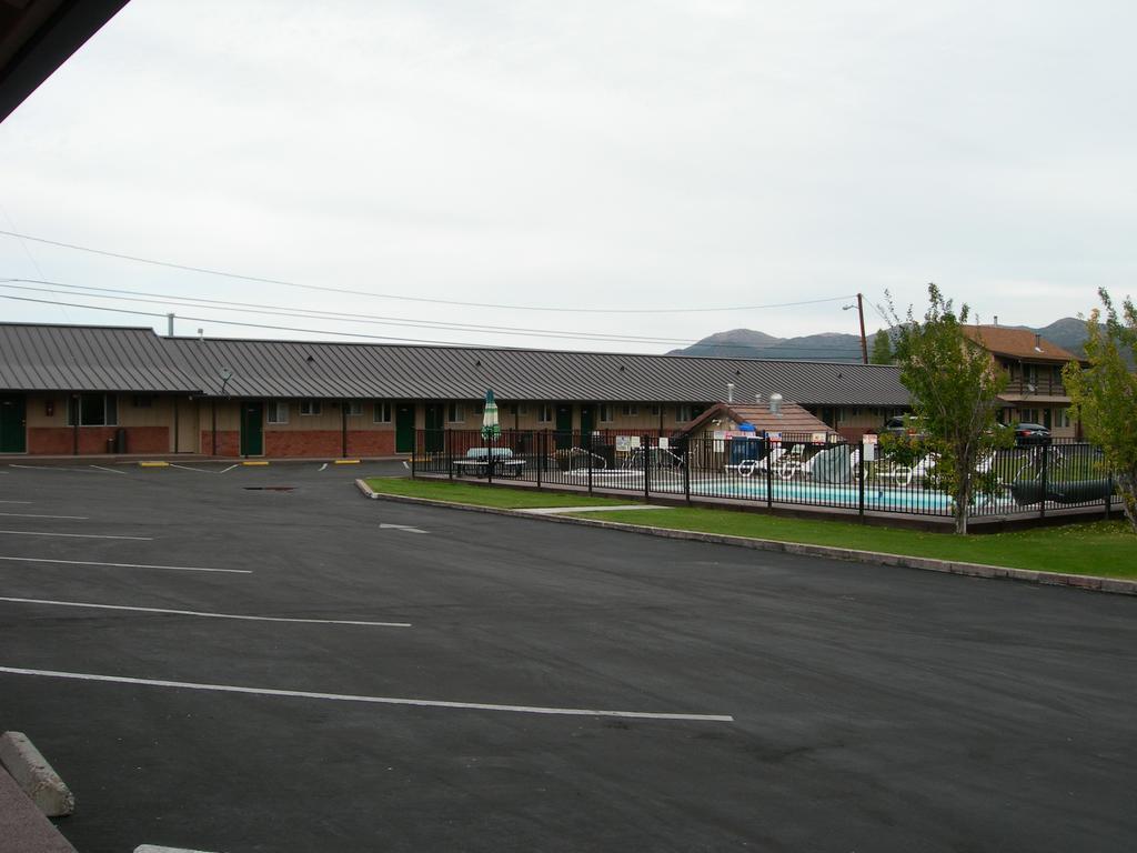 Walker River Lodge Bridgeport Exteriör bild