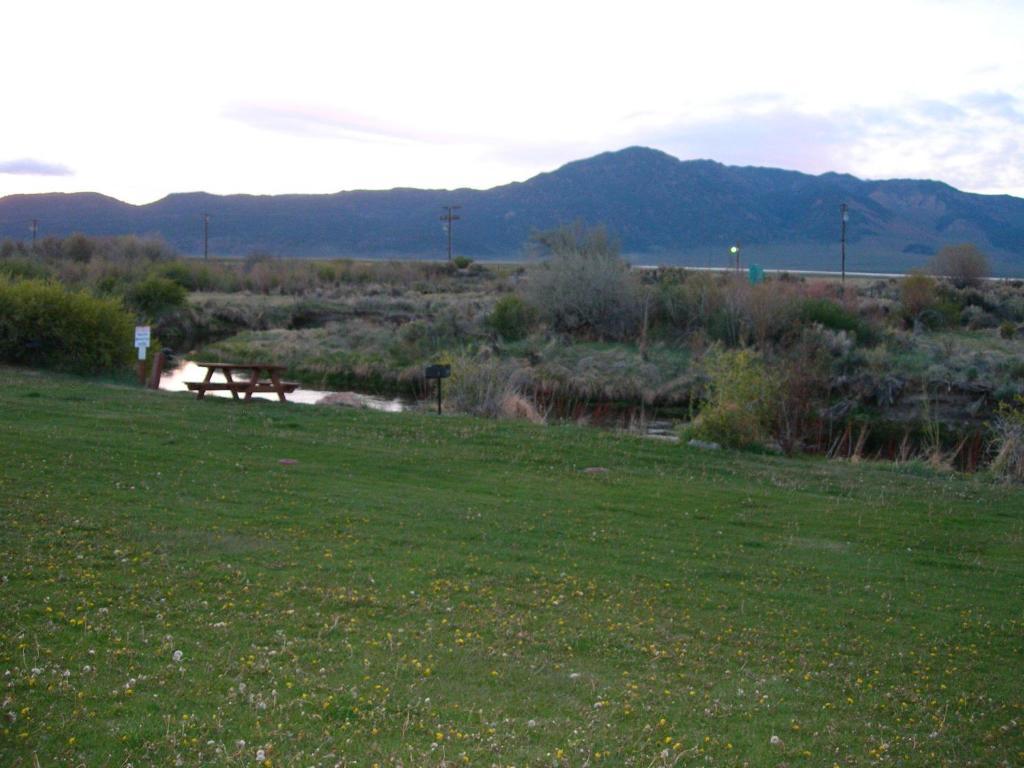 Walker River Lodge Bridgeport Exteriör bild